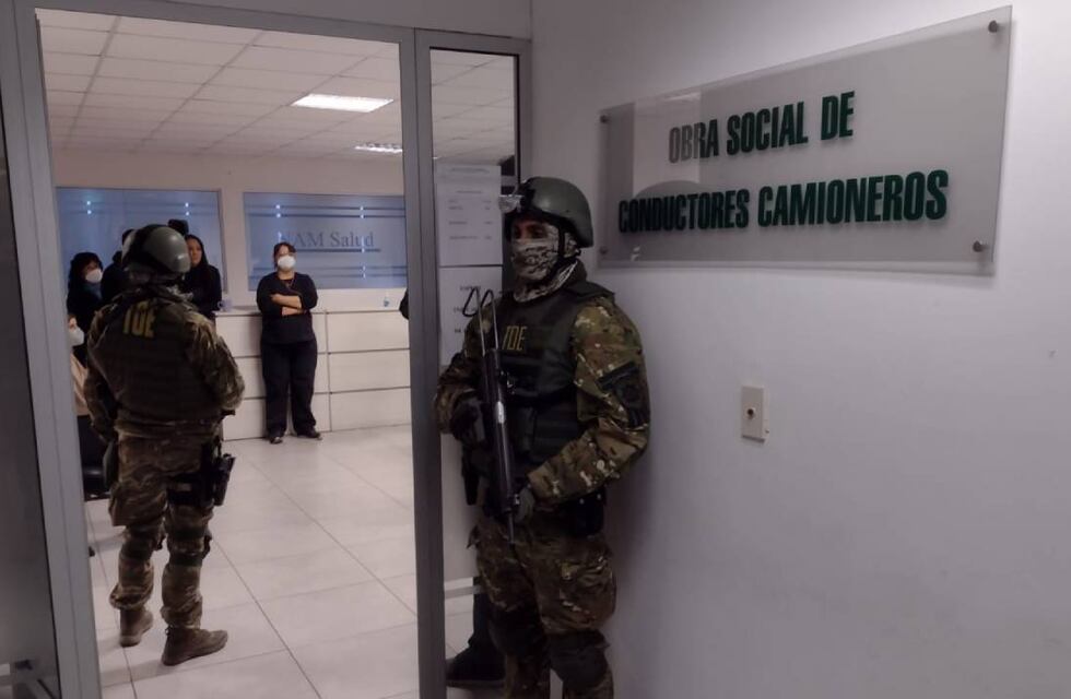 Denuncian amenazas y extorsión en la Obra Social Nacional de Camioneros