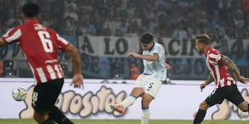 Racing vs. Estudiantes de La Plata. (Gentileza Clarín)