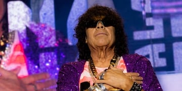 La Mona celebró sus 75 años de vida en un Kempes repleto. (Foto: Universo Jiménez)