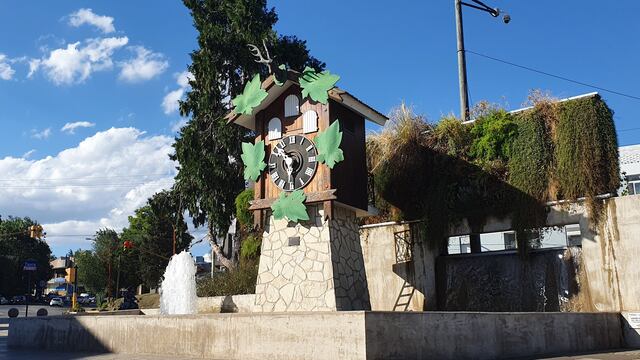 El emblemático Reloj Cucú de Villa Carlos Paz. (Foto: VíaCarlosPaz).