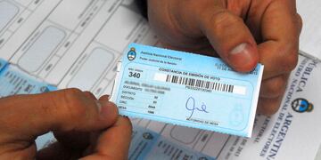 Abrieron el empadronamiento para jóvenes de 16 a 17 años y extranjeros en Córdoba para las elecciones del 23 de julio.