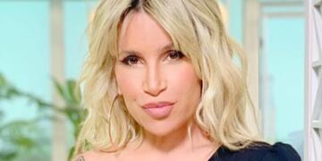 Florencia Peña mostró los disfraces de un Sex Shop