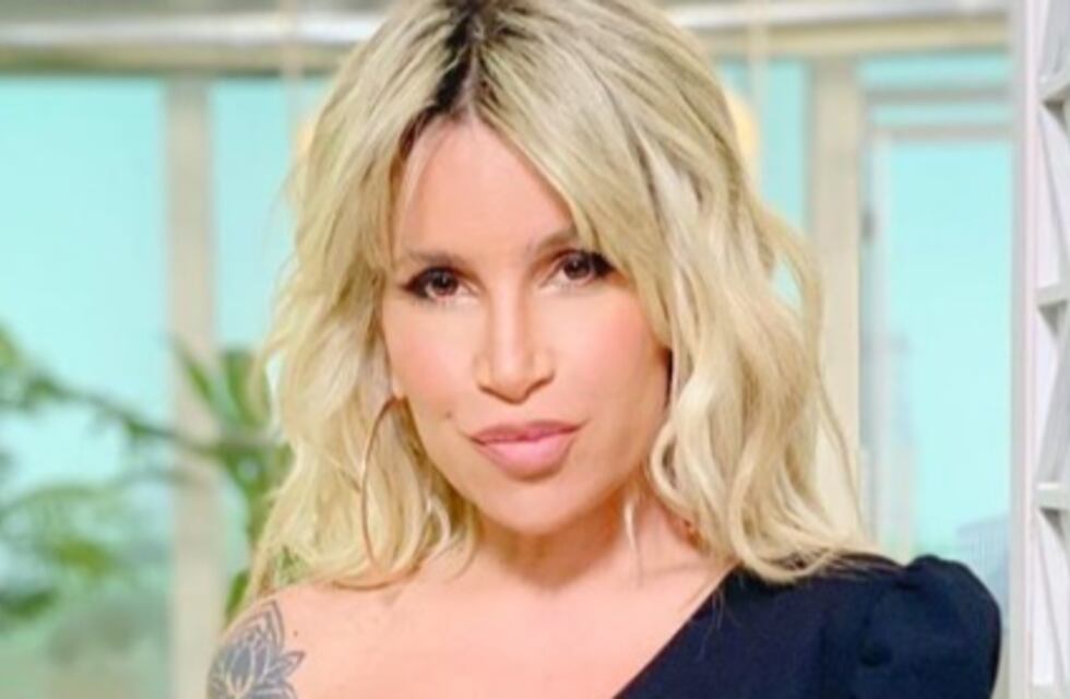 Florencia Peña se probó distintos disfraces de un sex shop: “Volvimos con todo”