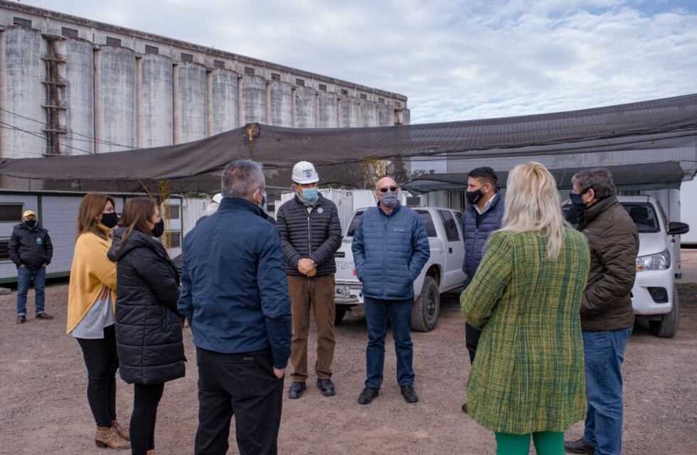 Funcionarios provinciales junto a intendentes visitaron la megaobra del segundo acueducto