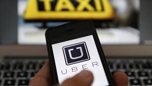 Taxistas siguen resistiéndose a la llegada de Uber a Rosario