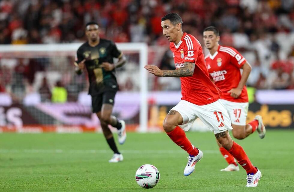 Chau, selección argentina: Ángel Di María volvió a jugar en Benfica
