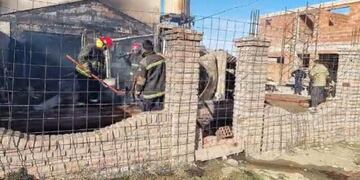 El fuego consumió toda la planta baja.