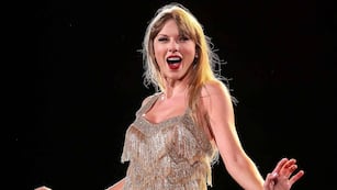 Se conoció la primera foto de Taylor Swift en Argentina sin paraguas.