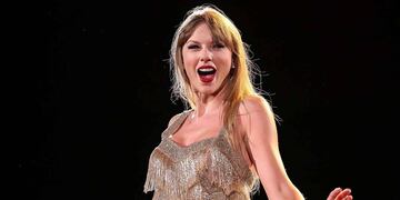 Se conoció la primera foto de Taylor Swift en Argentina sin paraguas.