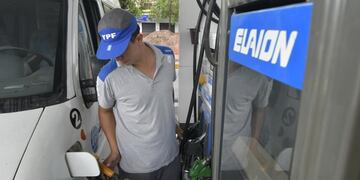 Suba de precios en YPF, en la ciudad de Córdoba.