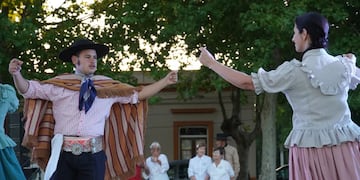 La peña "Cultura a lo grande", llega a Pehuen Co.