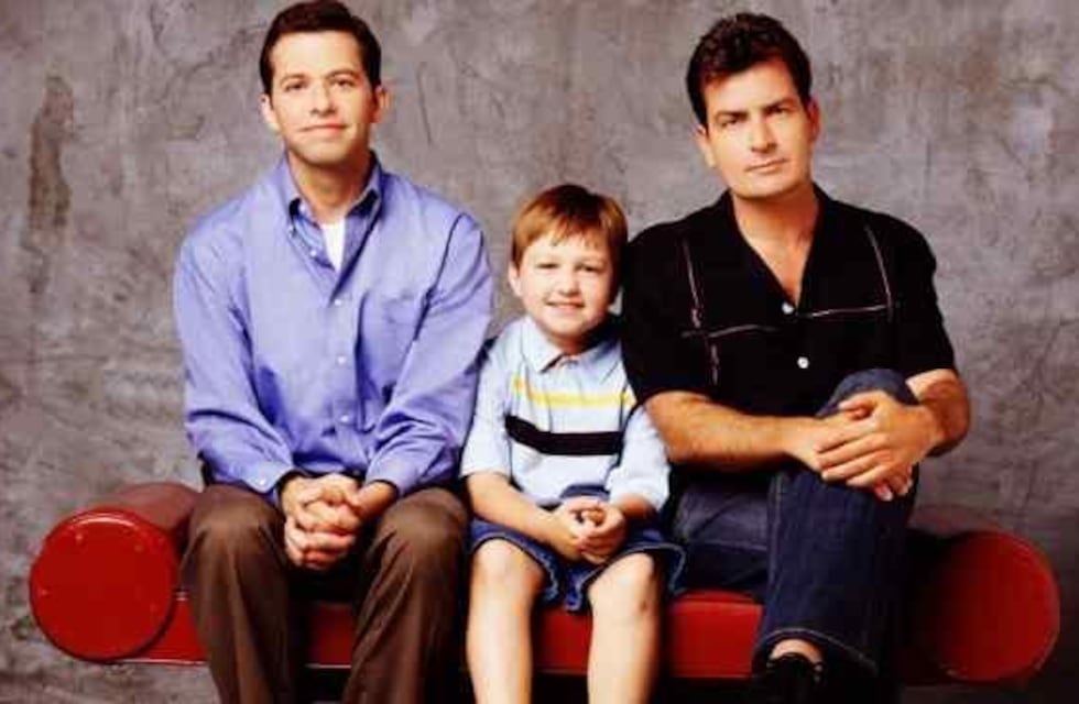 ¿Qué fue de la vida de Angus Jones, el nene de “Two and a Half Men”?