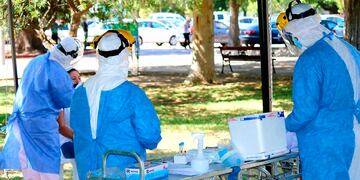 Personal de Salud trabajando, días pasados, en la búsqueda activa en General Pico (APN)