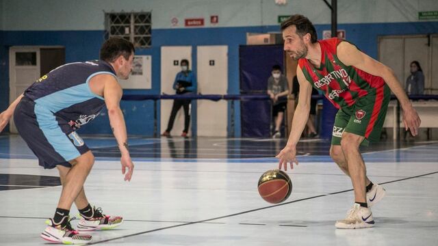 Sarmiento le quitó el invicto a Club de Pelota (foto: Facebook, Zona naranja T.A)