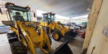 Punta Alta compró dos nuevas palas cargadoras