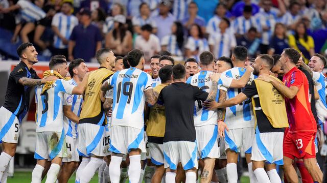 Por penales y con un Dibu Martínez decisivo, Argentina alcanzó las semifinales (AP).