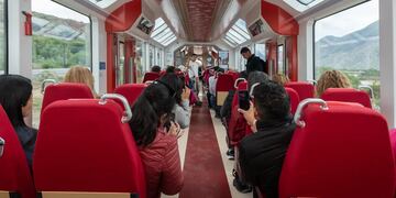 En un nuevo episodio de "Gente Necesaria", programa de El Ocho de Tucumán, los televidentes conocerán el Tren Solar de la Quebrada, en la provincia de Jujuy.