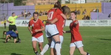La puntaltense Sofía Mattos anotó dos goles en la victoria de la Liga del Sur.