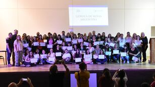Entrega de certificados del curso de Lengua de Señas Argentinas