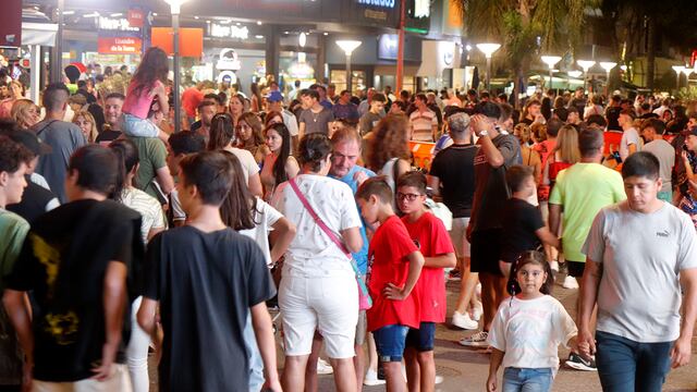 El turismo en Villa Carlos Paz a pleno. (La Voz)