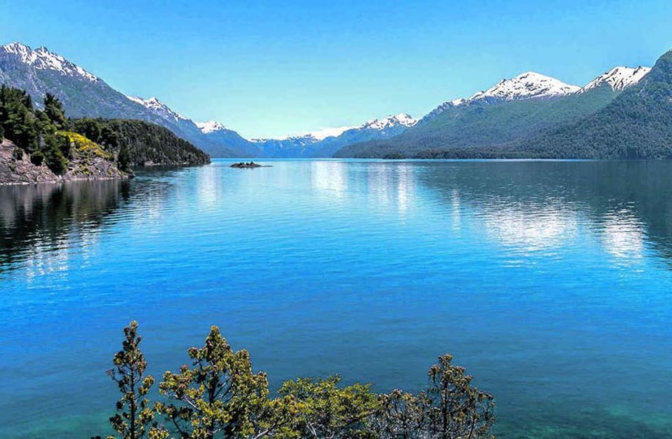 Grabaron una extraña luz en Bariloche y aseguran que era un ovni