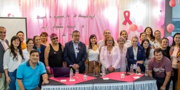 Realizaron una charla sobre el cáncer de mama en el Concejo Deliberante de Eldorado.