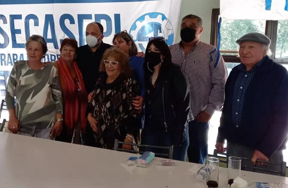 Garate se reunió con integrantes de los Centro de Jubilados de Tres Arroyos