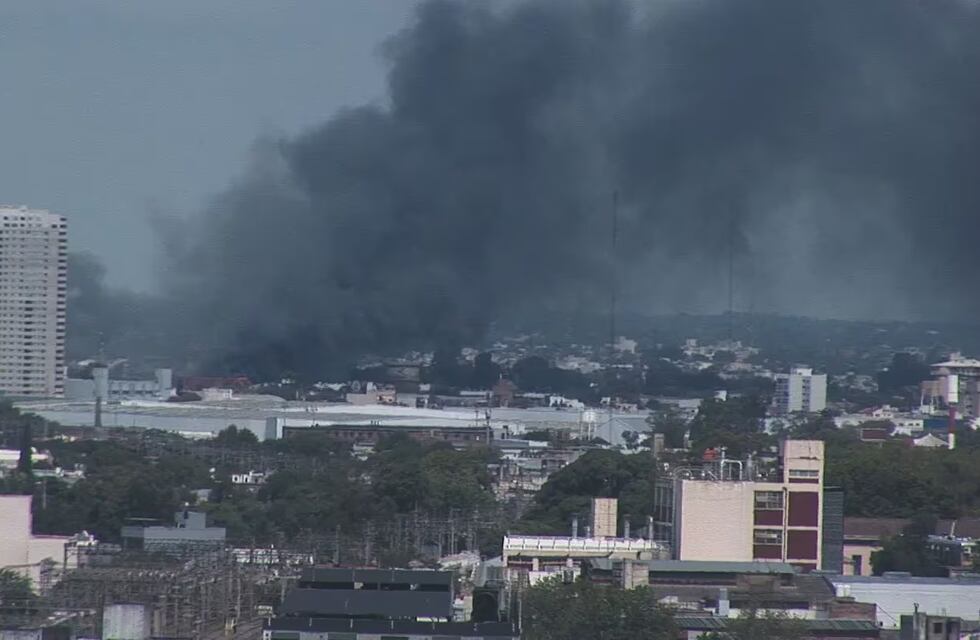 Seis vagones en desuso del tren Roca se quemaron en las cercanías a la estación Gerli
