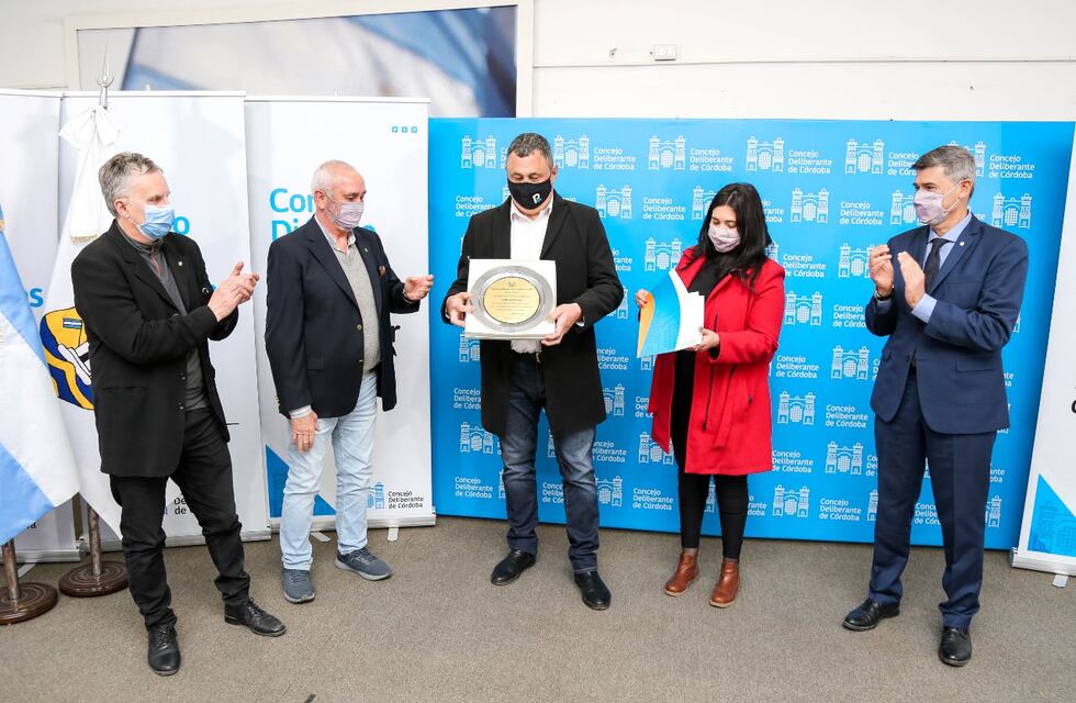 El reconocimiento por ser kinesiólogo en Talleres por tres décadas