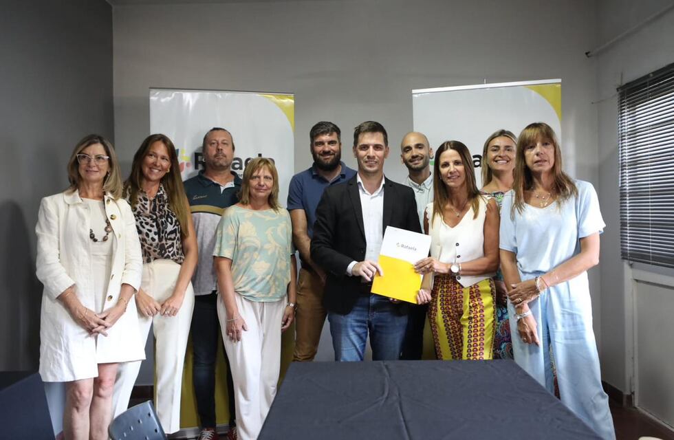 Viotti refuerza el acceso a la vivienda: convenio para escrituras sociales a bajo costo