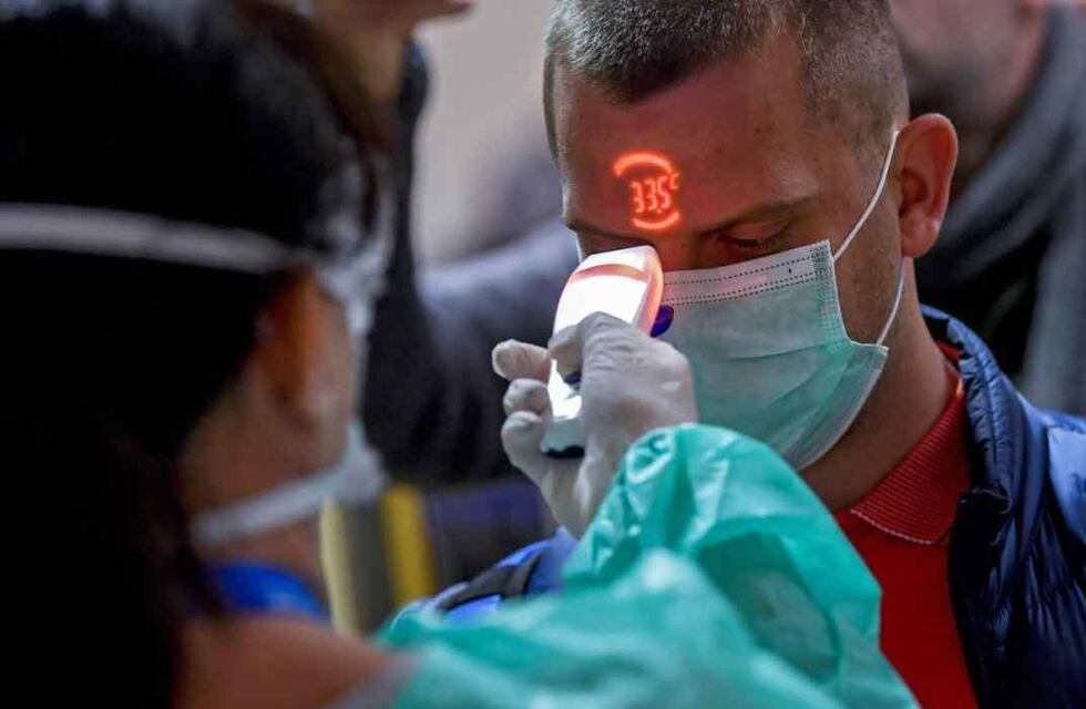 COVID-19: España cambia la estrategia y tratará el coronavirus como una gripe común