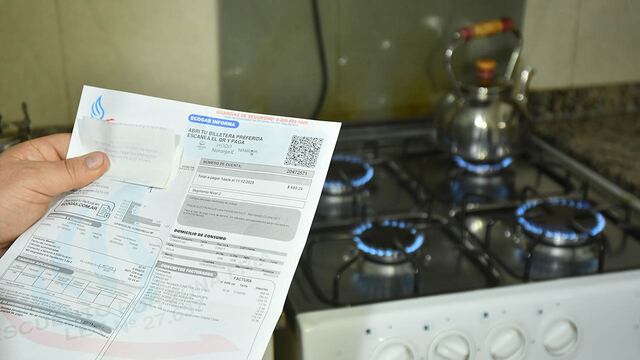 Hay nuevos aumentos en abril. Prepagas, gas, agua y combustibles son los que más suben.