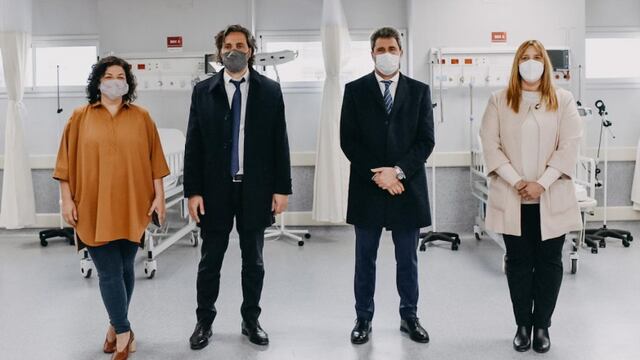 Carla Vizzotti (ministra de Salud de Nación), Santiago Cafiero (jefe de Gabinete), Sergio Uñac (gobernador de San Juan) y Alejandra Venerando (ministra de Salud de San Juan).