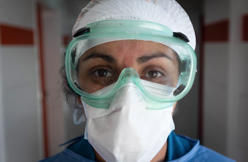 Héroes mendocinos con antiparras pero sin capa: resaltan la necesidad de seguir con los cuidados
