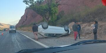 Un siniestro vial se produjo en la Ruta Nacional 9, a la altura de Tunalito, en Jujuy.
