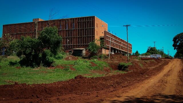 Jardín América: inician obras en el acceso al nuevo hospital