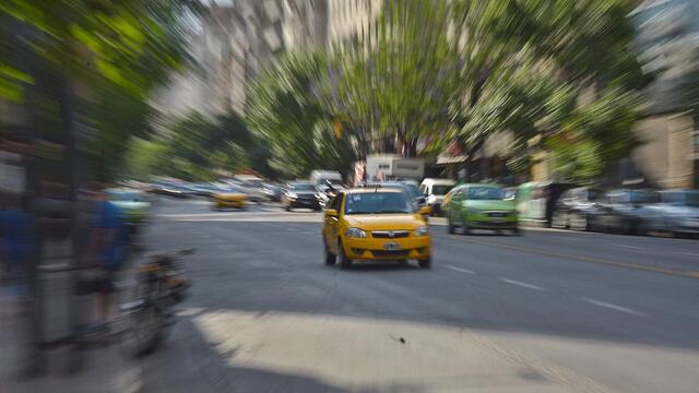 Piden un aumento del 30% en las tarifas, debido a la suba del GNC. (foto ramiro pereyra)