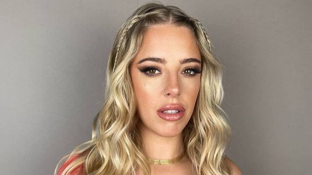 La conductora generó sensación entre sus seguidores al posar ante el espejo con una imponente conjunto de baño. / Foto: Instagram