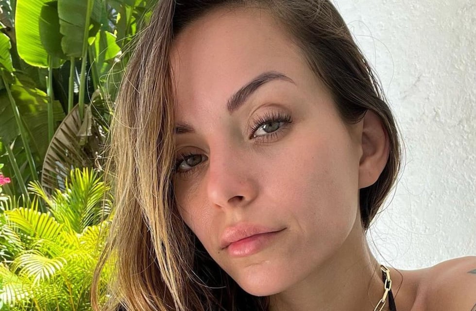 Melanie Pavola encendió Instagram con fotos al borde de la censura
