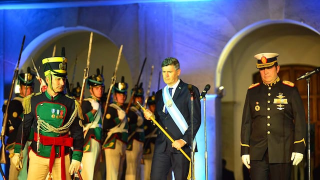El Histórico cambio de guardia en el Cabildo, con la presencia del Intendente de la Ciudad, Daniel Passerini (Nicolás Bravo / La Voz)