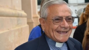Murió el sacerdote Carlos Varas