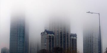 Estas son las principales recomendaciones para conducir con NIEBLA en la ciudad de Buenos Aires.