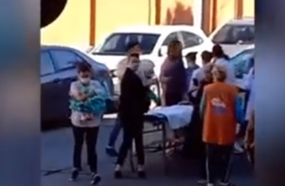 Córdoba: una mujer no llegó a ingresar a la clínica y tuvo al bebé en el auto