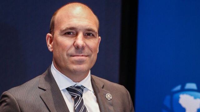 El exfutbolista de 48 años se retiró en 2008.