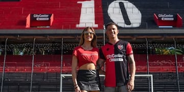 La modelo uruguaya posteó un corazón roto en redes.