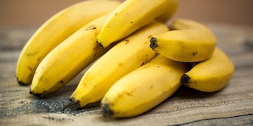 Son argentinos, probaron un plátano crudo pensando que era una banana y su reacción se hizo viral.