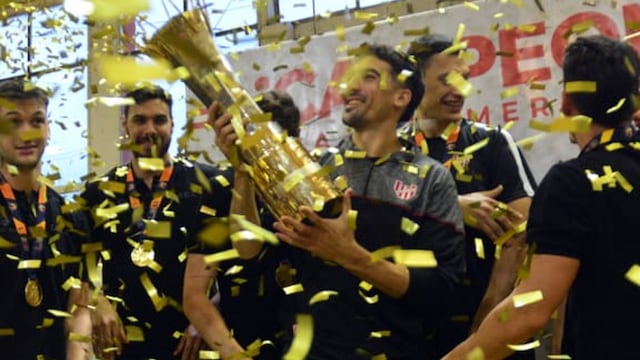 El Instituto campeón sudamericano y la fiesta en el Ángel Sandrín (Foto: Javier Ferreyra).