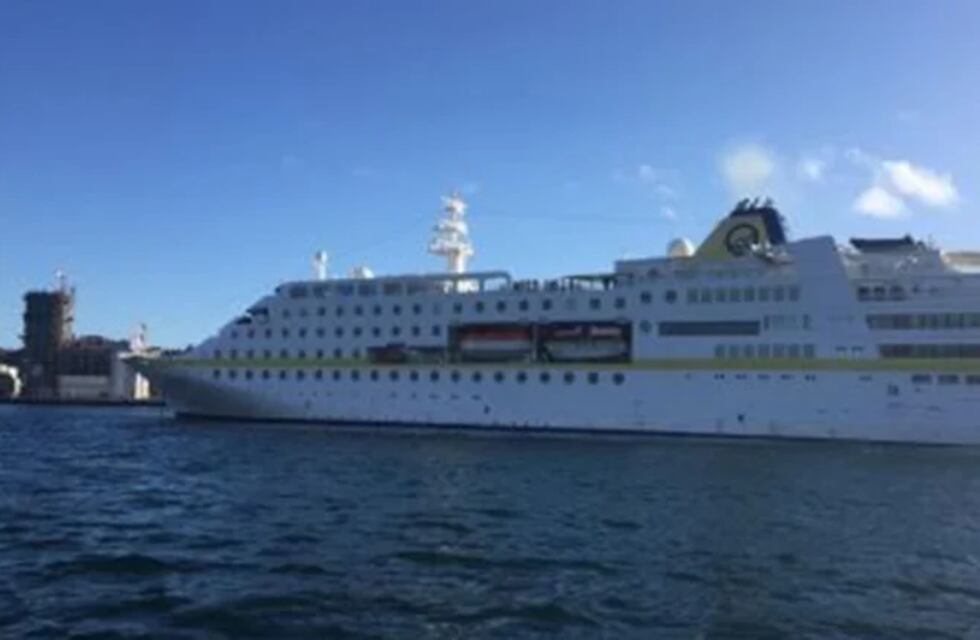 Crucero Hamburg: confusión y desmentidas oficiales sobre el buque que llegó de Cabo Verde