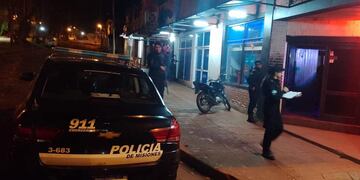 Tras un control, demoraron al encargado de un local comercial en Wanda por enfrentarse a la policía.
