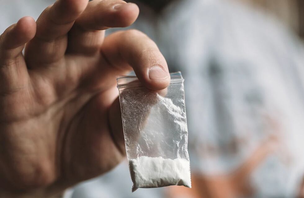 Vendía cocaína y la enterraba para esconderla de la Policía de Córdoba: lo atraparon con 425 dosis